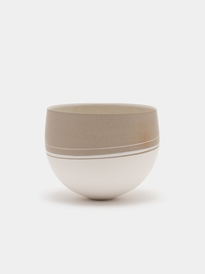 유세리, 희미한 백자