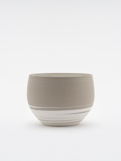 유세리, 희미한 백자