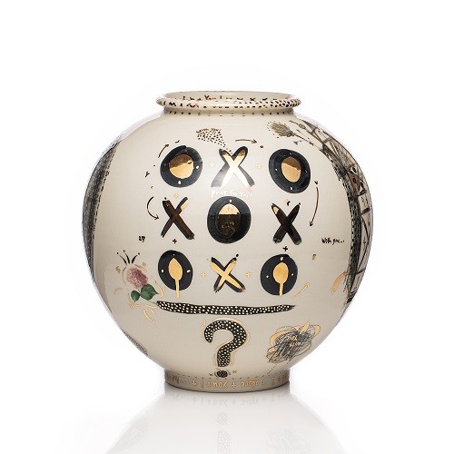 강준영-The first duty of love is to listen. <ceramic type>