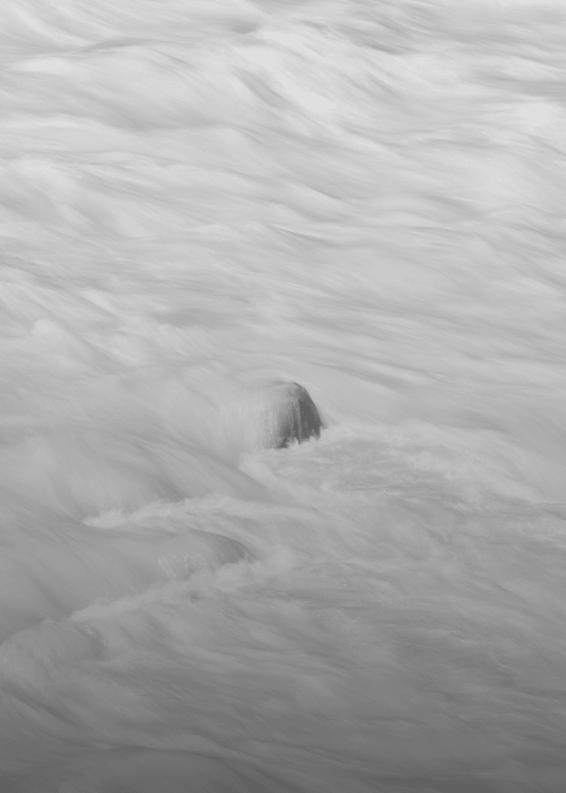 Tracing the Surface 
Time with Min Hee-ki