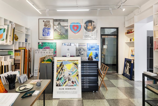 포스터, 하나의 작품이 되다ㅣ페이지메일과 미술관 포스터 컬렉션